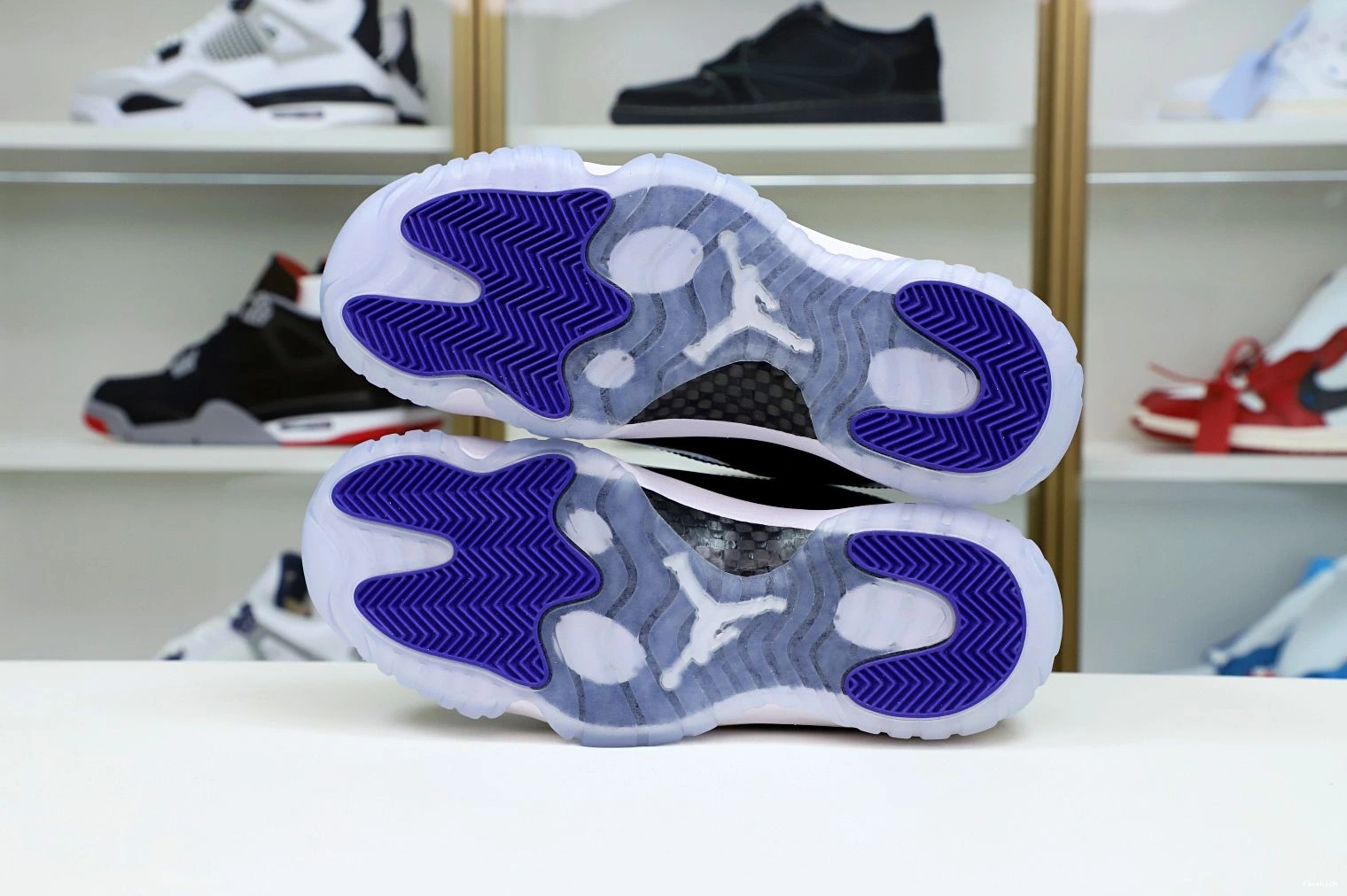 RETRO JORDAN 2018 11 AIR 'CONCORD' 0110